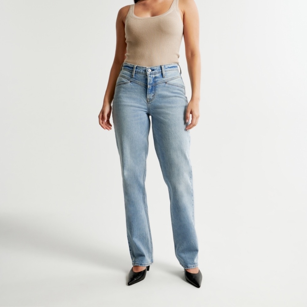 Abercrombie Curve Love Mid Rise 90s straight jeans